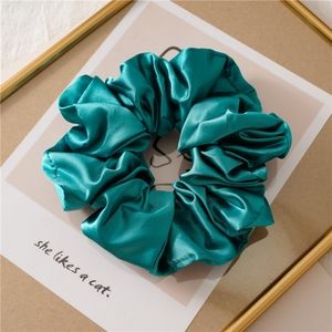 Satin Style No Damage Hair Scrunchie